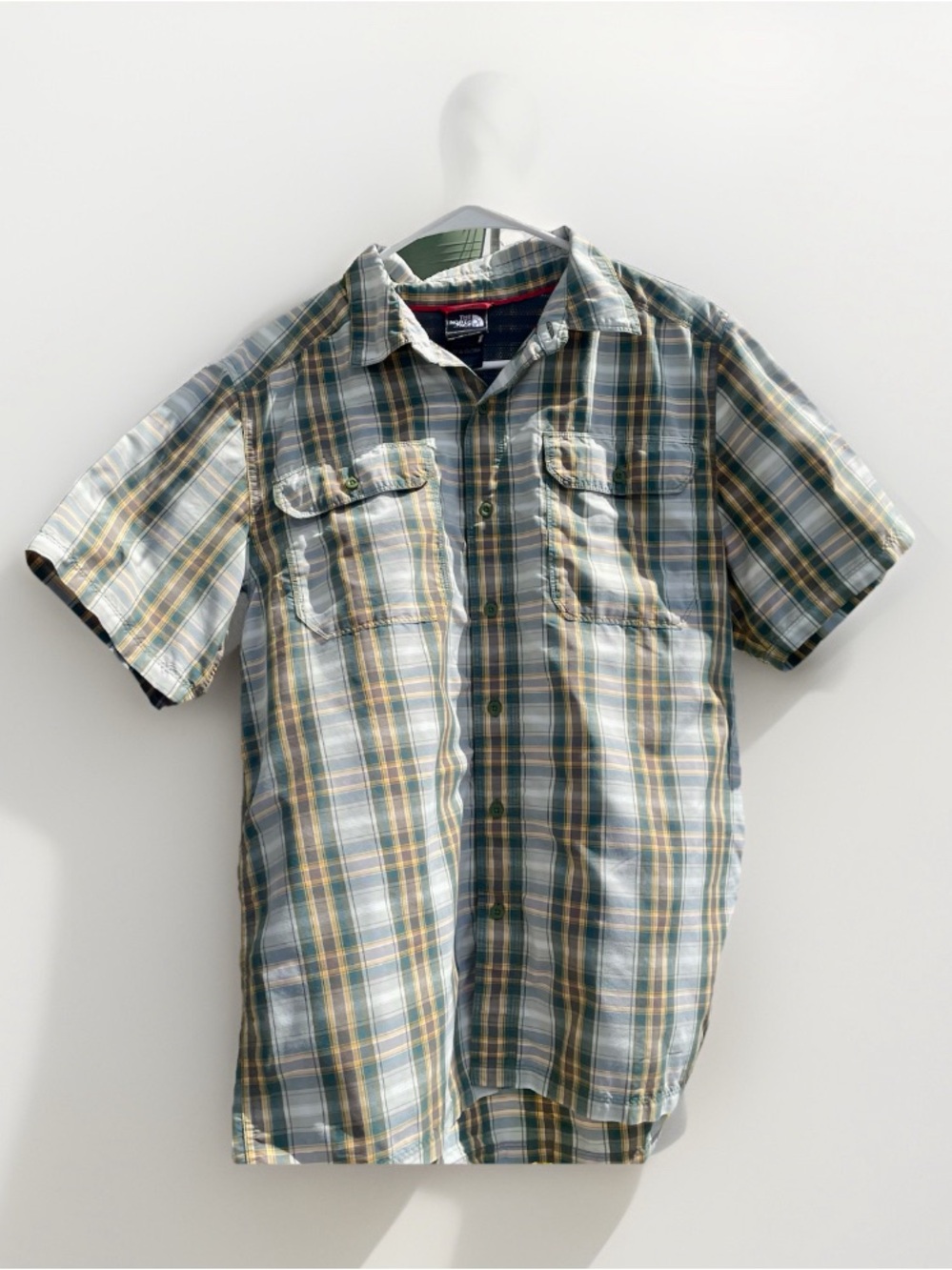 The North Face Med Short-Sleeve Plaid Button-Down Shirt - Green/yellow/Gray/wh